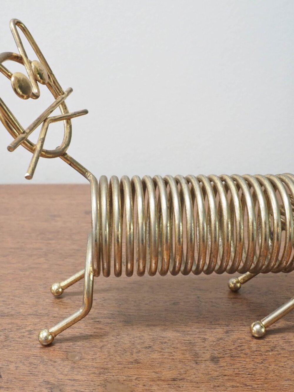 Vtg Brass Spiral Cat - Brass Spring Letter Holder - Desk Organizer - Picture 3 of 9